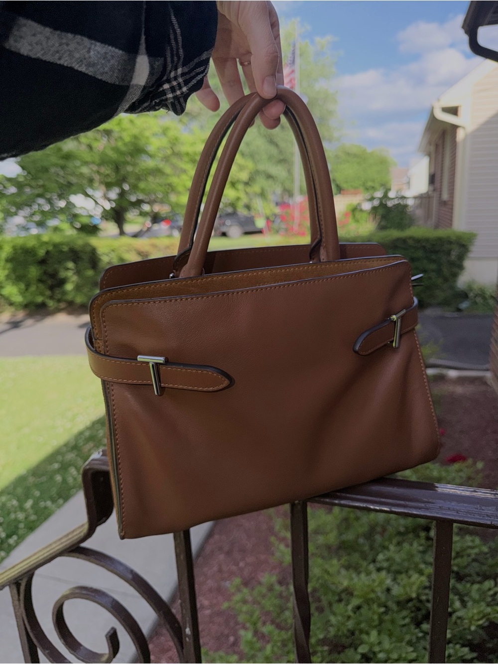 Authentic Le Tanneur Emie Medium Handbag